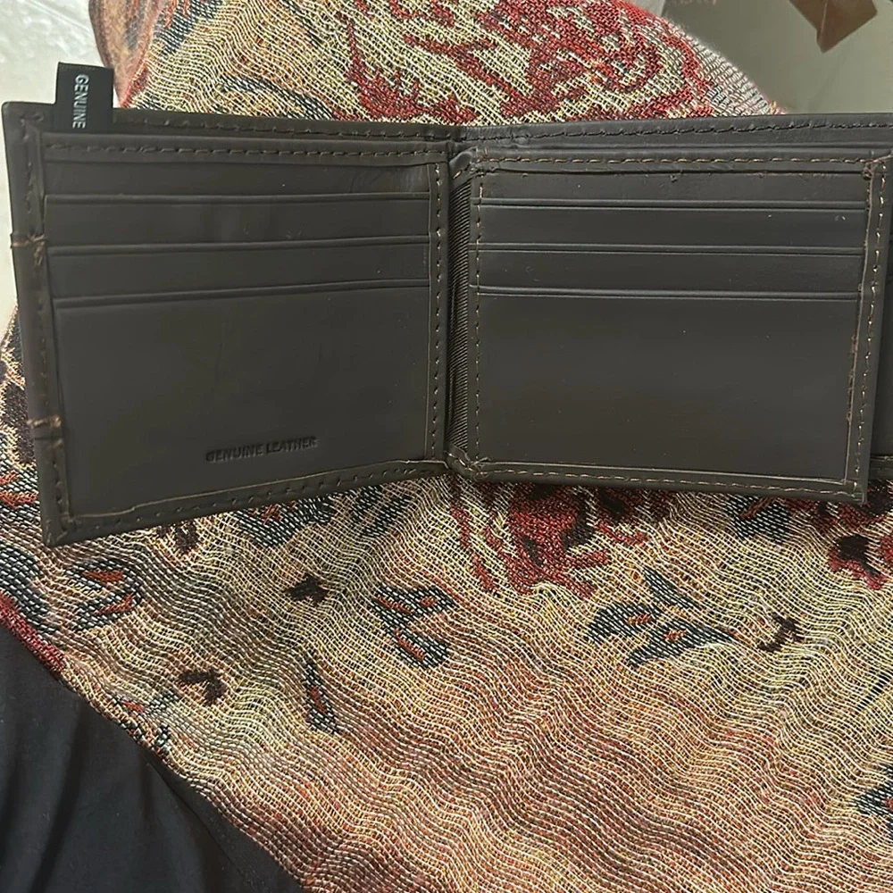 Genuine Dickies Men's Leather Extra Capacity Slimfold Wallet